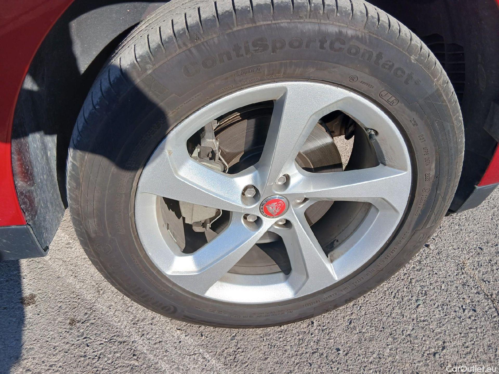  Jaguar  F-PACE JAGUAR  / 2015 / 5P / todoterreno 2.0L i4D AWD Automático Prestige #18