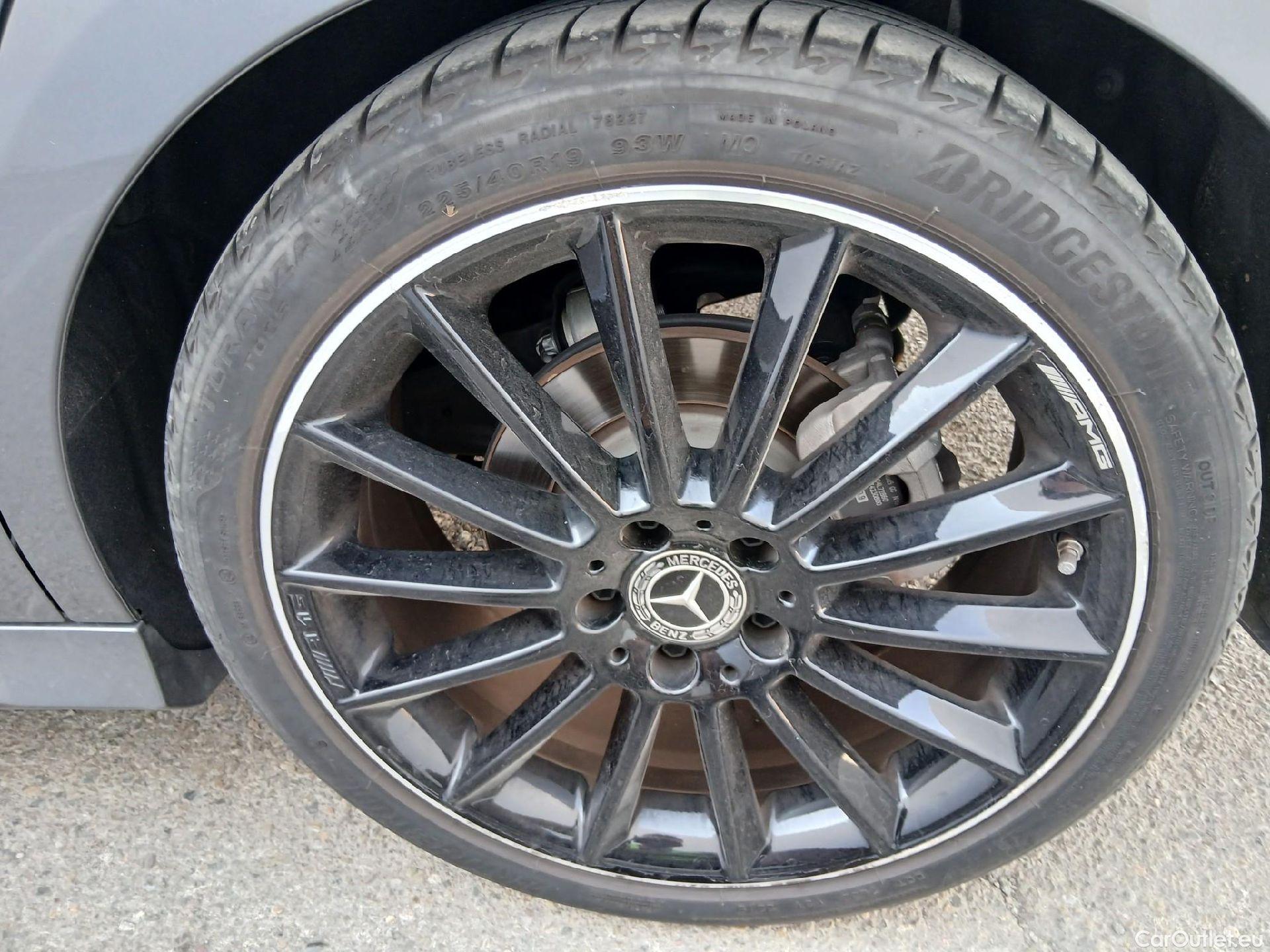 Mercedes  CLA-Klasse MERCEDES-BENZ CLA / 2019 / 4P / coupé CLA 200 #11