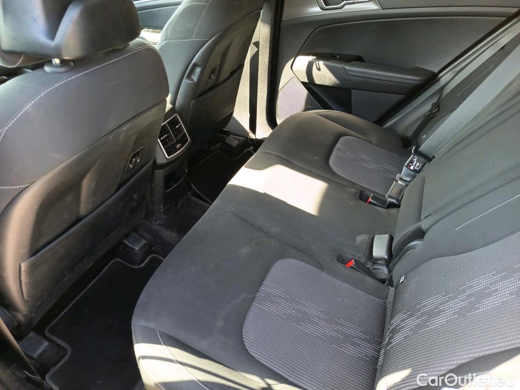  KIA  Sportage KIA  / 2022 / 5P / todoterreno 1.6 T-GDi HEV 171kW (230CV) Drive 4X2 #15