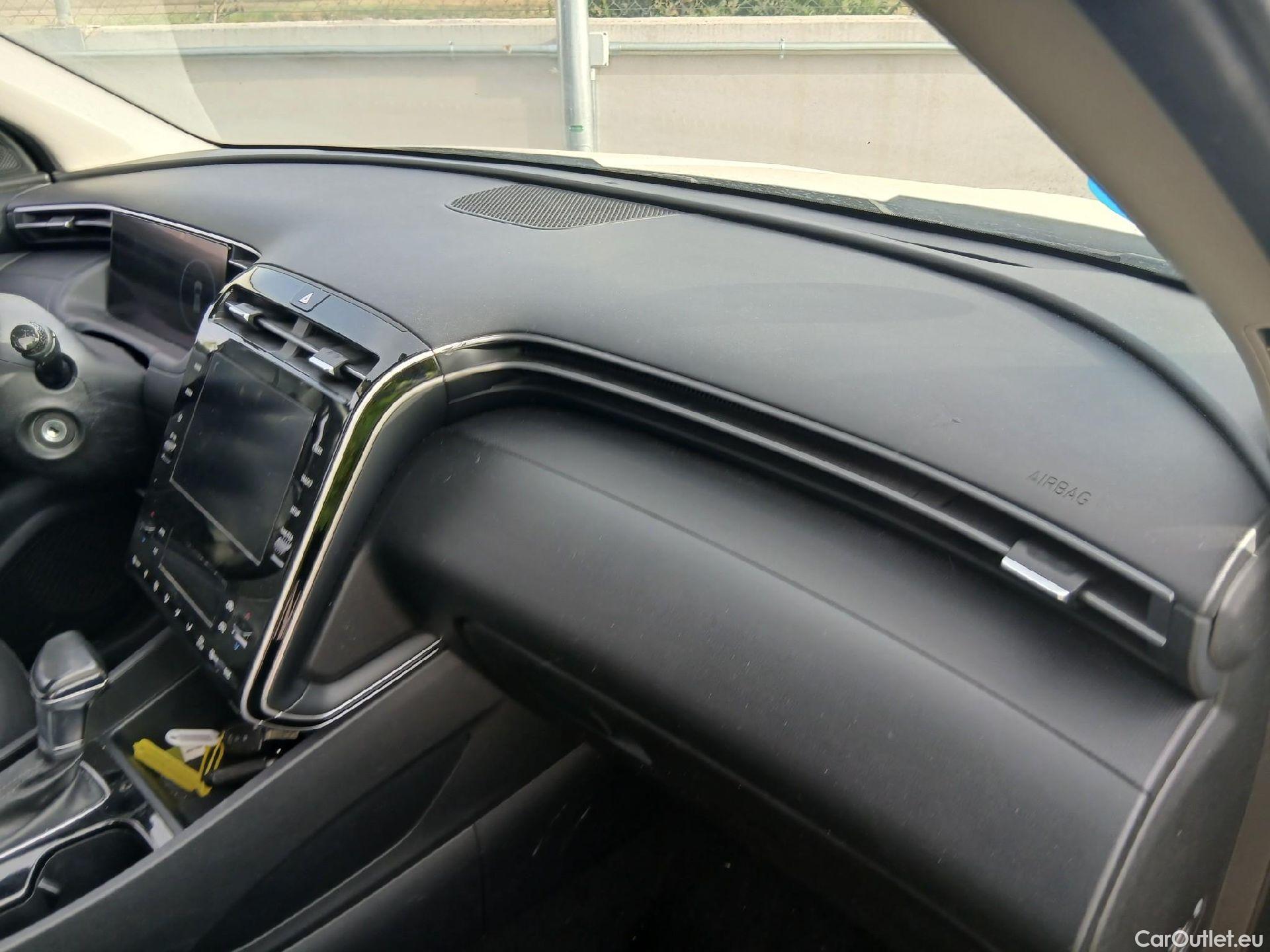  Hyundai  Tucson HYUNDAI  / 2020 / 5P / todoterreno 1.6 CRDI 100kW (136CV) 48V Maxx DCT #40