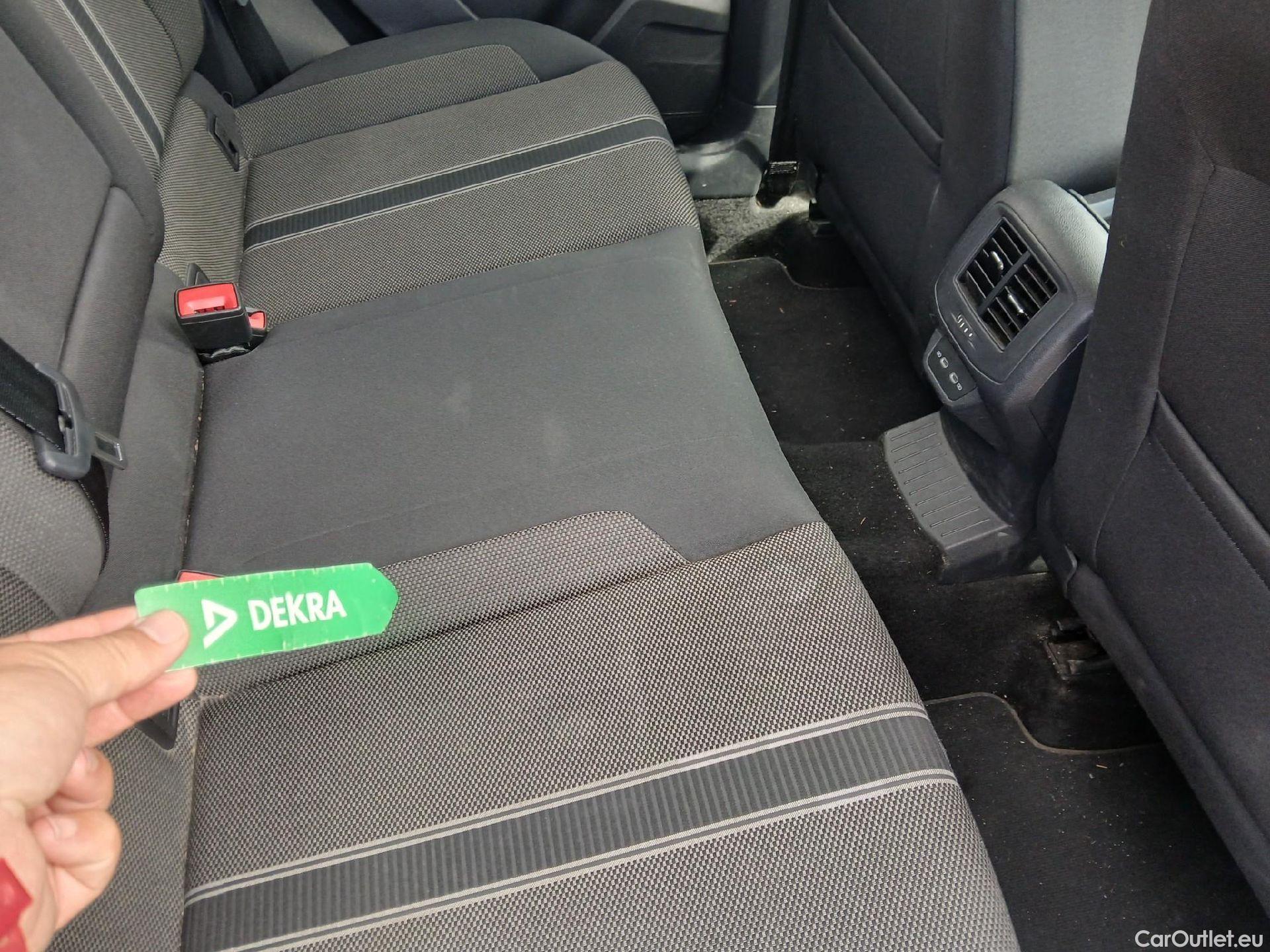  Volkswagen  T-ROC VOLKSWAGEN  / 2017 / 5P / todoterreno Advance 2.0 TDI 85kW (115CV) #30