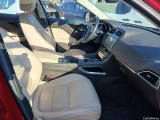  Jaguar  F-PACE JAGUAR  / 2015 / 5P / todoterreno 2.0L i4D AWD Automático Prestige #6