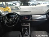  Skoda  Kodiaq SKODA  / 2021 / 5P / SUV 1.5 TSI ACT AMBITION DSG 7P #3