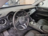  Alfa Romeo   STELVIO ALFA ROMEO / 2017 / 5P / SUV 2.2 TURBO DIESEL 190CV BUSINESS AT8 Q4 #96