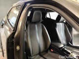  Peugeot  2008 PEUGEOT  / 2019 / 5P / CROSSOVER BLUEHDI 130 EAT8 ALLURE PACK S/S AUT. #13