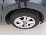  Volkswagen  Golf  VOLKSWAGEN / 2019 / 5P / BERLINA 1.5 ETSI EVO ACT 96KW LIFE DSG #77