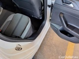  Volkswagen  Polo VOLKSWAGEN  / 2021 / 5P / BERLINA 1.0 TSI STYLE #101