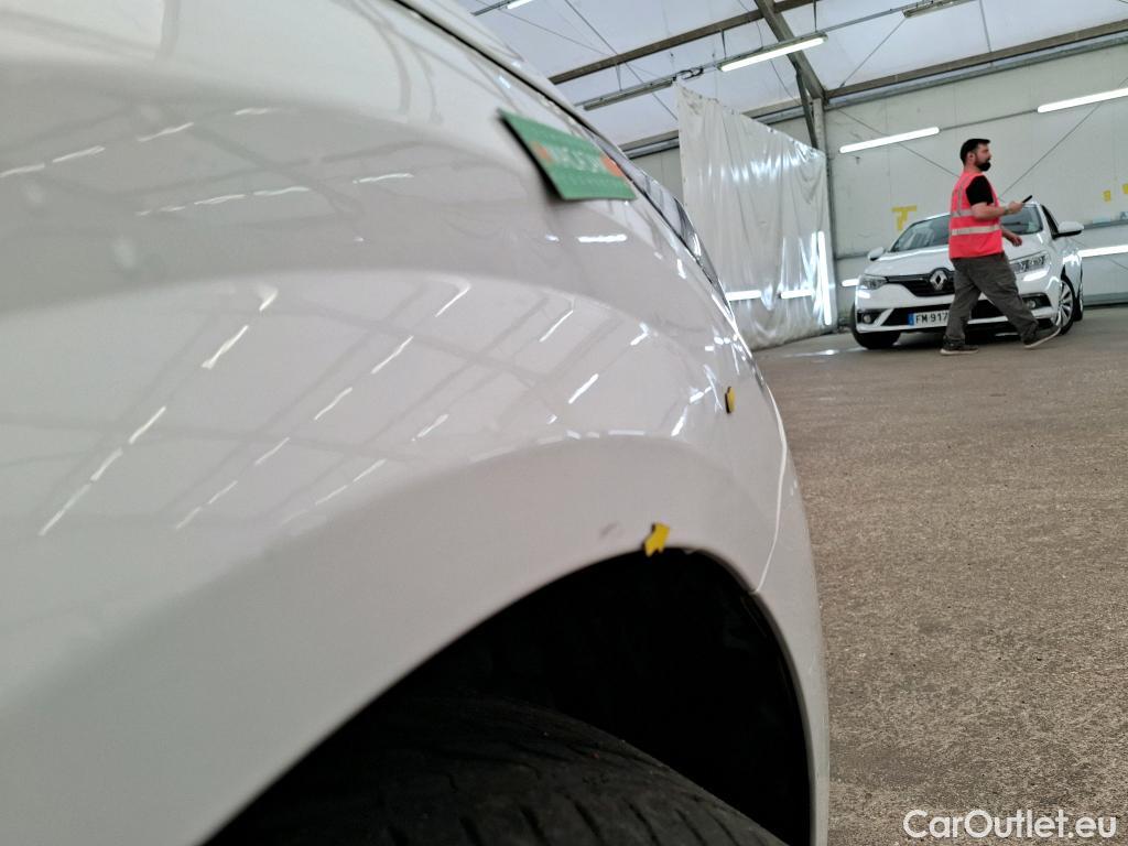  Peugeot  208  Premium 1.5 HDi 100CV BVM6 E6d #11