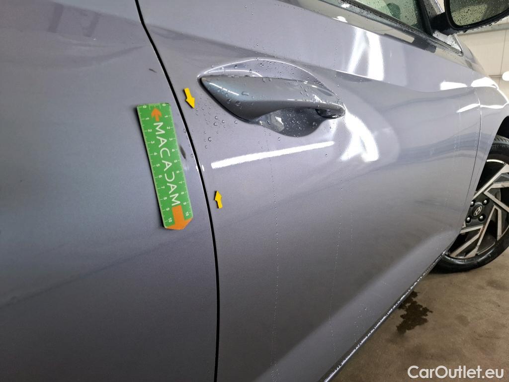  Hyundai  i20 HYUNDAI  / 2023 / 5P / Berline 1.0 T-GDI 100 HYBRID 48V INTUITIVE DCT-7 #24