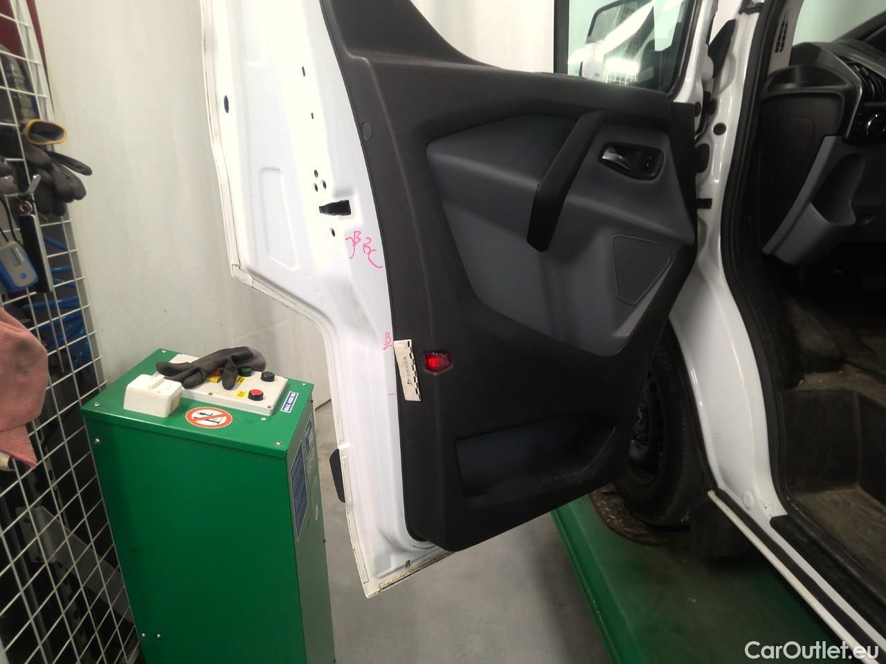  Ford  Transit Tr.Cus.TDCi 130 27 L1H1 A Tr. #23