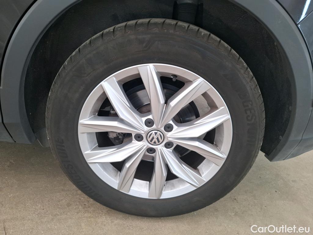  Volkswagen  Tiguan VOLKSWAGEN  5p SUV 1.5 TSI 150 EVO DSG7 Carat #11