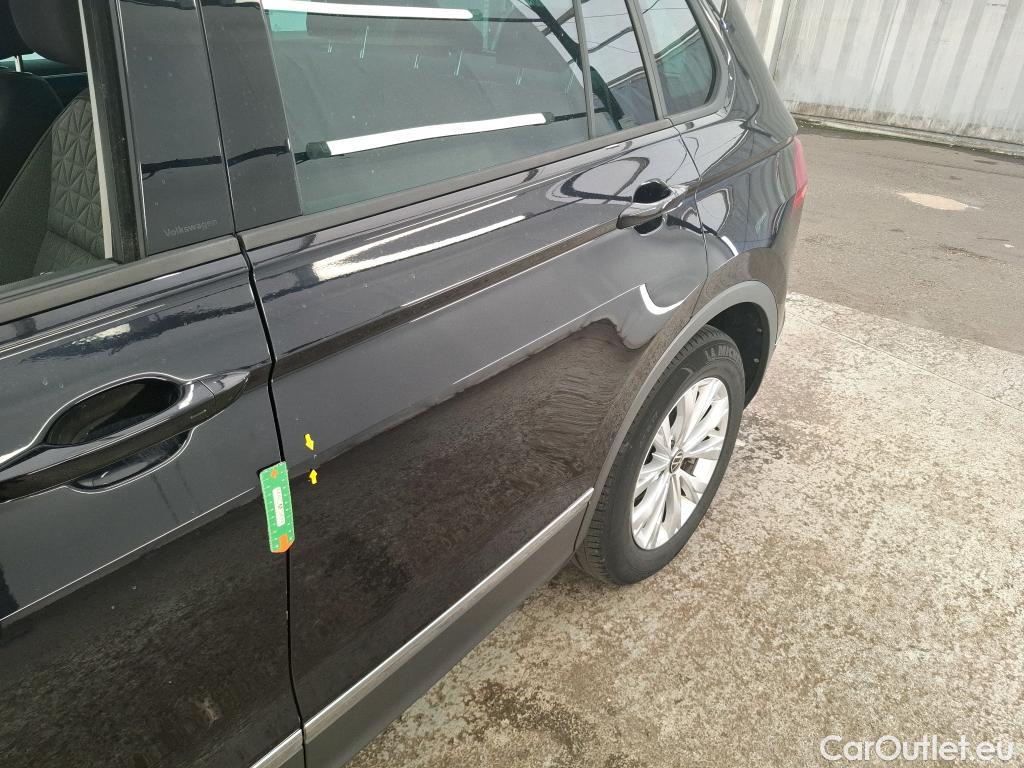 Volkswagen  Tiguan VOLKSWAGEN  / 2020 / 5P / SUV 2.0 TDI 150 DSG7 Life Business #8