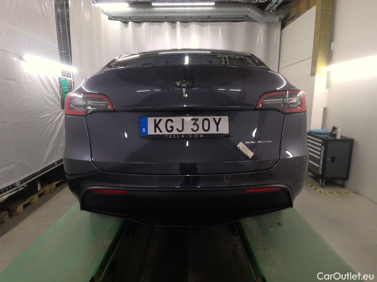  Tesla  Model Y  Long-Range AWD #15