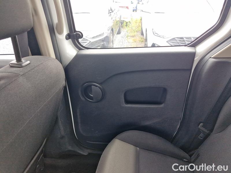  Renault  Kangoo  2 (2008)  1.5BdCi 95 Zen 5d #35