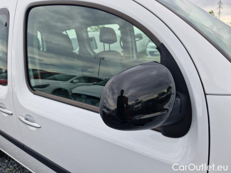  Renault  Kangoo  2 (2008)  1.5BdCi 95 Zen 5d #46