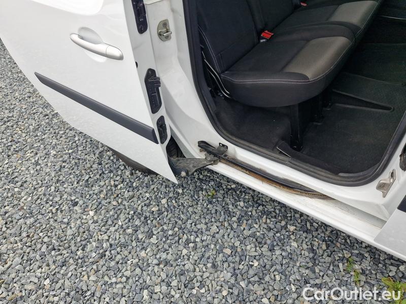  Renault  Kangoo  2 (2008)  1.5BdCi 95 Zen 5d #22