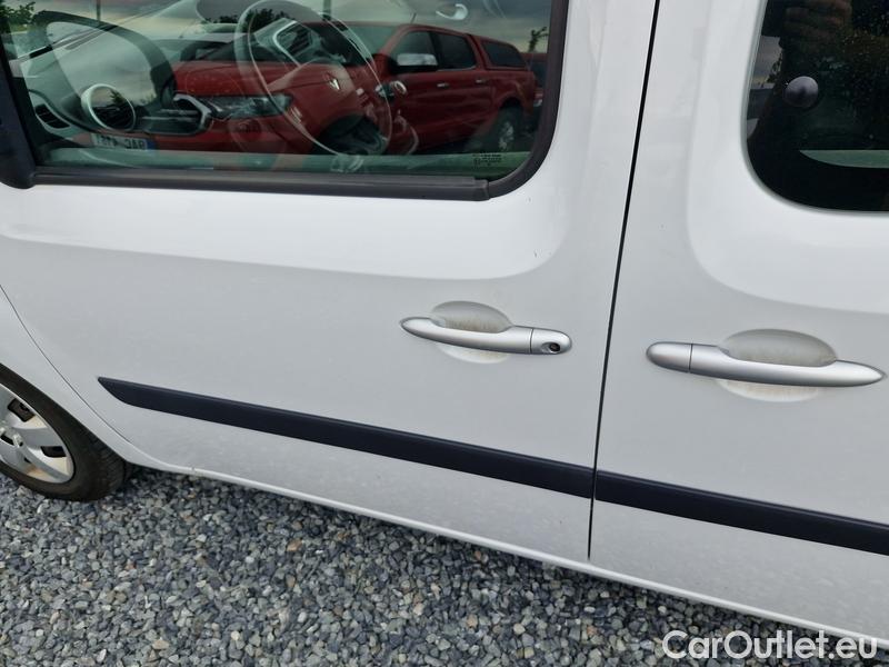  Renault  Kangoo  2 (2008)  1.5BdCi 95 Zen 5d #33