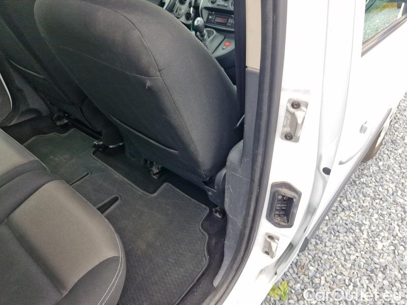  Renault  Kangoo  2 (2008)  1.5BdCi 95 Zen 5d #21