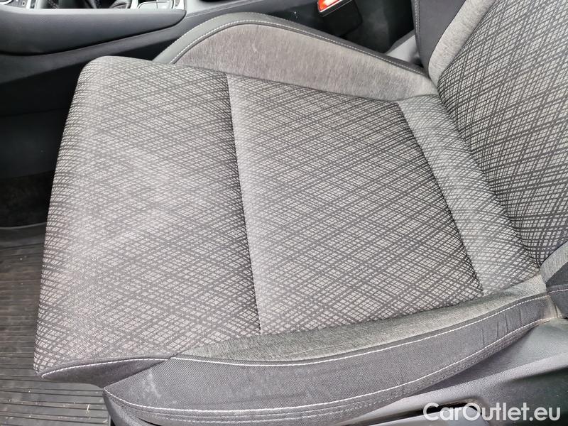  Skoda  Karoq  (NU)(2017->)  2.0 TDI 85 Style #12