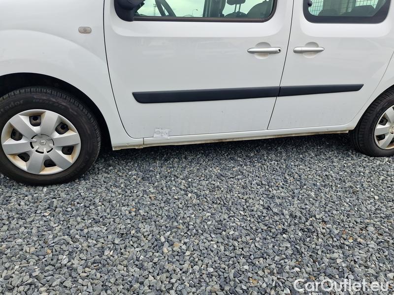  Renault  Kangoo  2 (2008)  1.5BdCi 95 Zen 5d #26