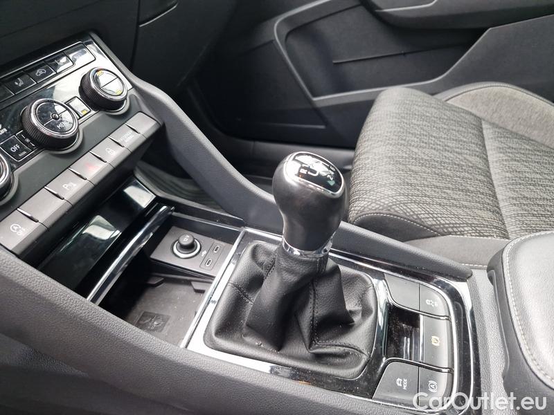  Skoda  Karoq  (NU)(2017->)  2.0 TDI 85 Style #16