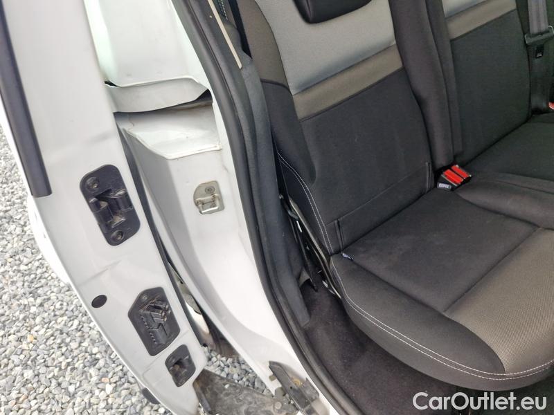  Renault  Kangoo  2 (2008)  1.5BdCi 95 Zen 5d #42