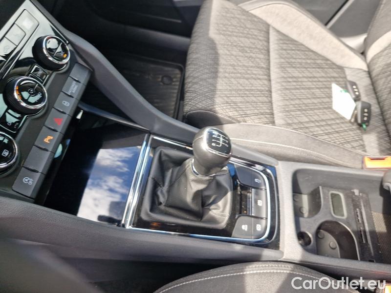  Skoda  Karoq  (NU)(2017->)  2.0 TDI 85 Style #14