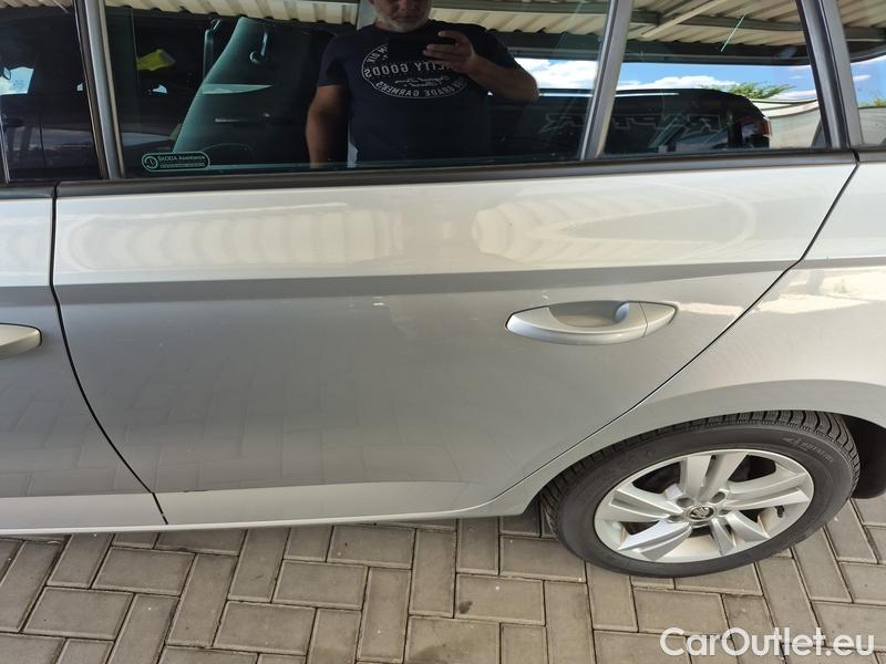  Skoda  Fabia  (PJ3) (2021) Com.1.0TSI 70 Ambition 5d #24