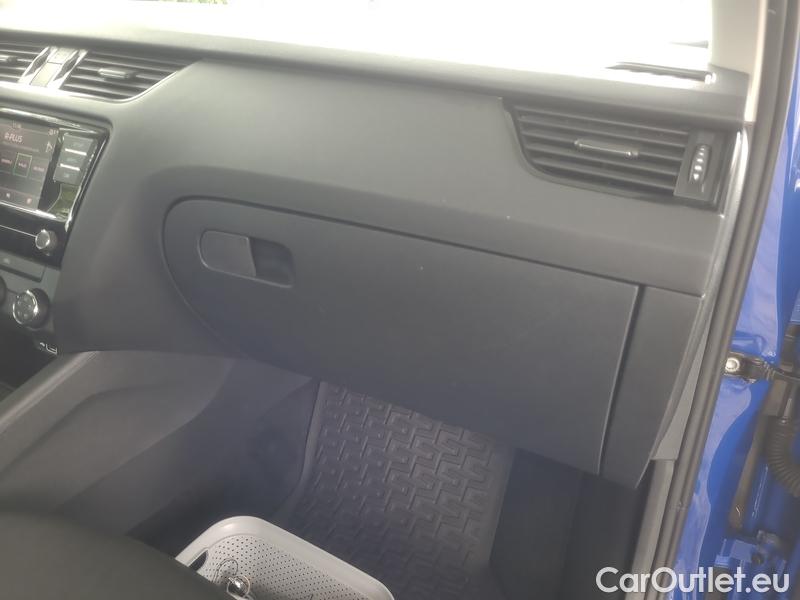  Skoda  Octavia  Lim.  (5E3)(03.2017->)  1.4CNG Active G-TEC #17