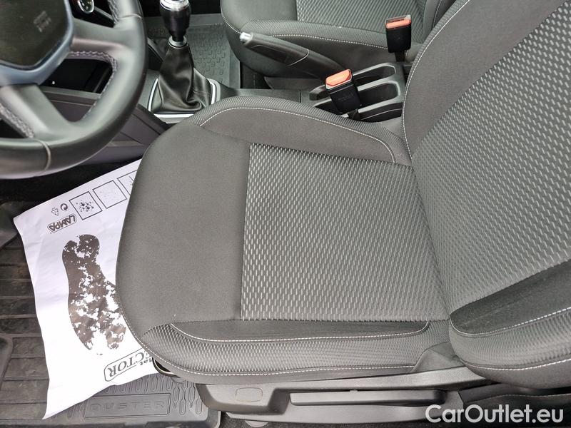  Dacia  Duster  II (01.2018->) Dus.1.5BdCi 115 Comfort 4x4 5d #11