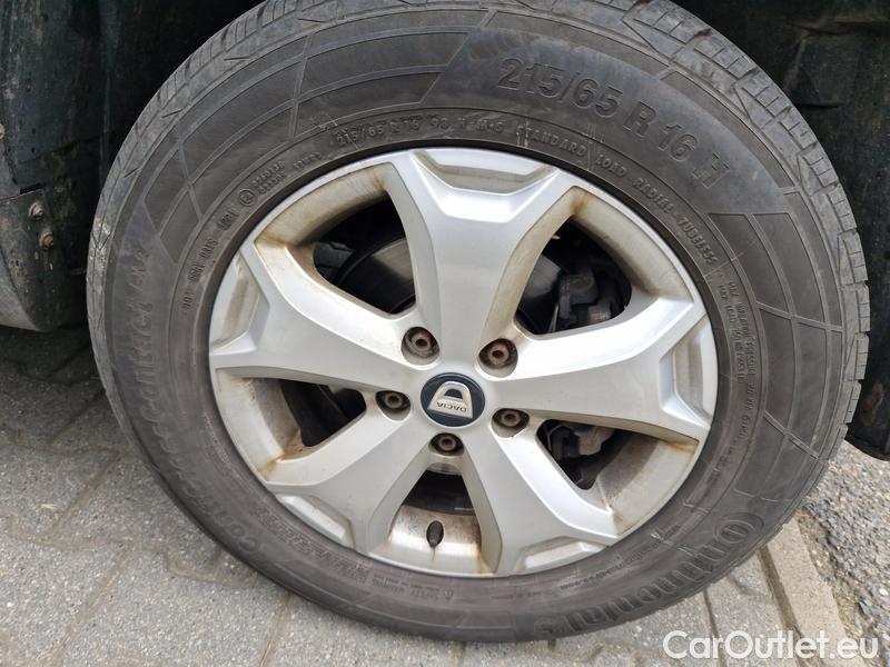  Dacia  Duster  II (01.2018->) Dus.1.5BdCi 115 Comfort 4x4 5d #35