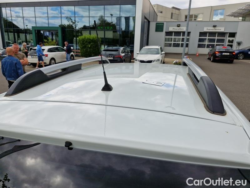  Dacia  Duster  II (01.2018->) Dus.1.5BdCi 115 Comfort 4x4 5d #27