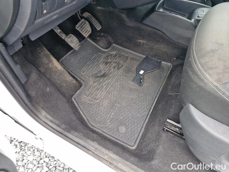  Renault  Kangoo  2 (2008)  1.5BdCi 95 Zen 5d #6