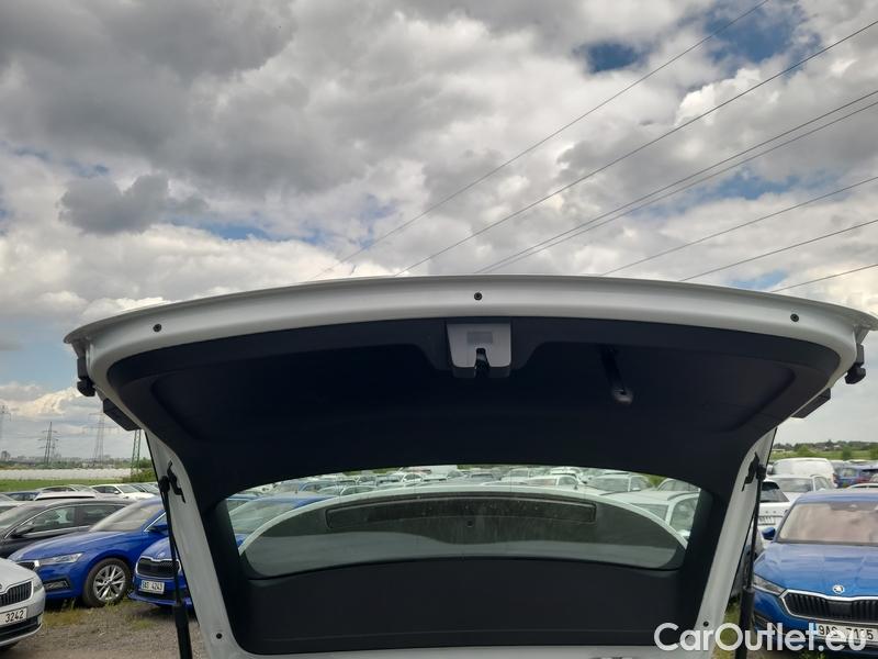  Skoda  Octavia  Combi (NX3)(2020) Oct.Combi 2.0TDI 85 Ambition #8