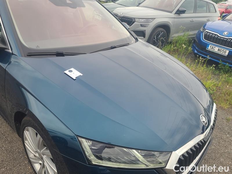  Skoda  Octavia  Lim. (NX3)(2020) Oct. 2.0TDI 110 Style AT 5d #9