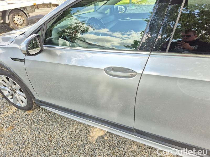  Volkswagen  Golf  VIII Variant (CG5) 2020 Var.2.0TDI 147 ALL 4x4 AT #4