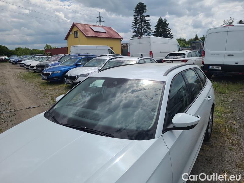  Skoda  Octavia  Combi (NX3)(2020) Oct.Combi 2.0TDI 85 Ambition #1