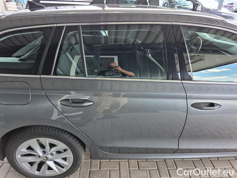  Skoda  Octavia  Lim. (NX3)(2020) Oct.Combi 2.0TDI 110 Style AT #14