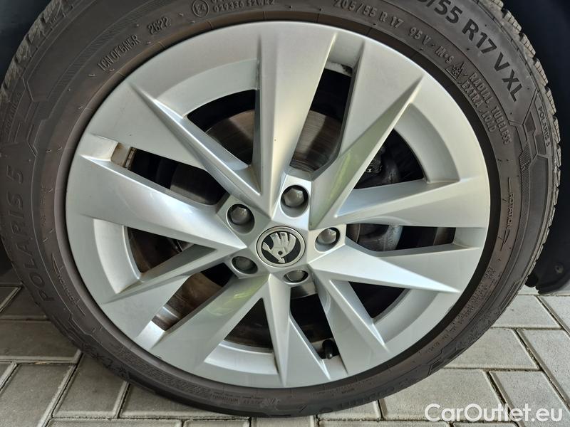  Skoda  Octavia  Lim. (NX3)(2020) Oct.Combi 2.0TDI 110 Style AT #20