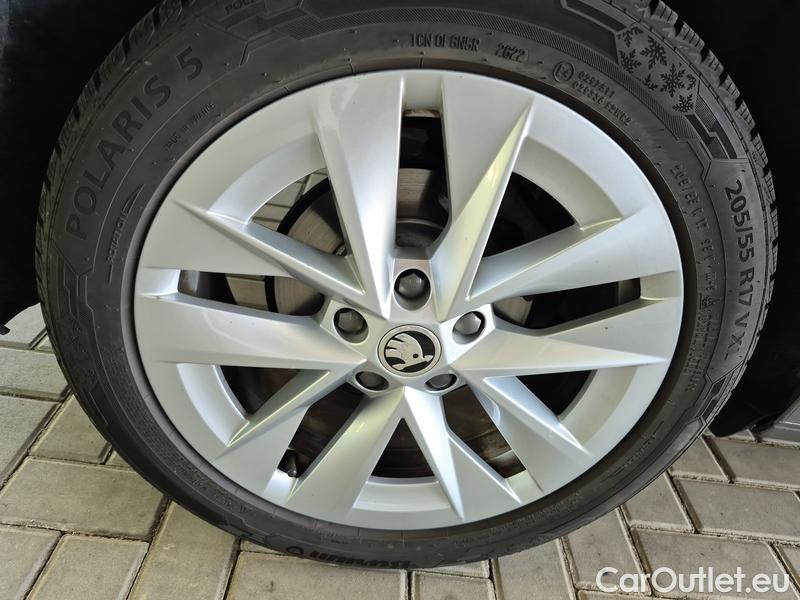  Skoda  Octavia  Lim. (NX3)(2020) Oct.Combi 2.0TDI 110 Style AT #16