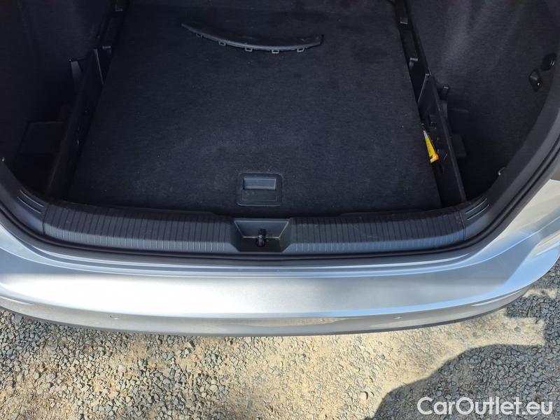  Volkswagen  Golf  VIII Variant (CG5) 2020 Var.2.0TDI 147 ALL 4x4 AT #12