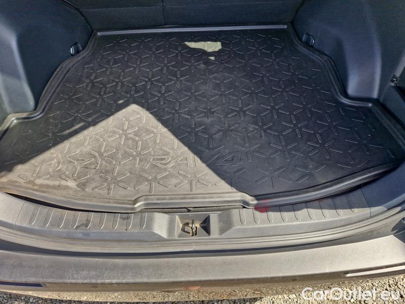  Toyota  RAV4  2019  2.5 Hybrid Comfort 4WD AT #19