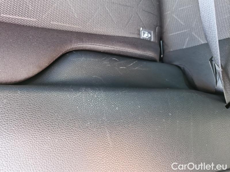  Toyota  RAV4  2019  2.5 Hybrid Comfort 4WD AT #13