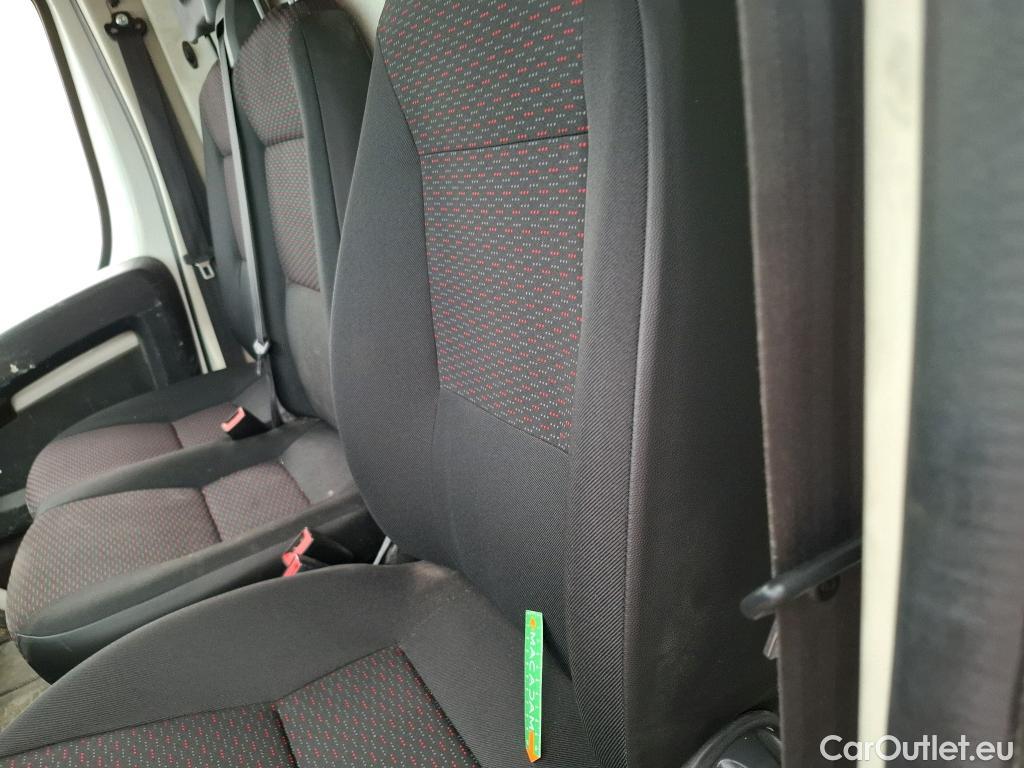  Citroen  Jumper CITROEN  / 2014 / 4P / Fourgon tôlé 35 L2H2 BlueHDi 120 S&S BVM6 Control #48