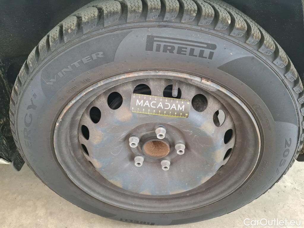  Renault  Megane  IV Berline 5pt. Société Air Nav 1.5 dCi 90CV BVM6 E6 #43