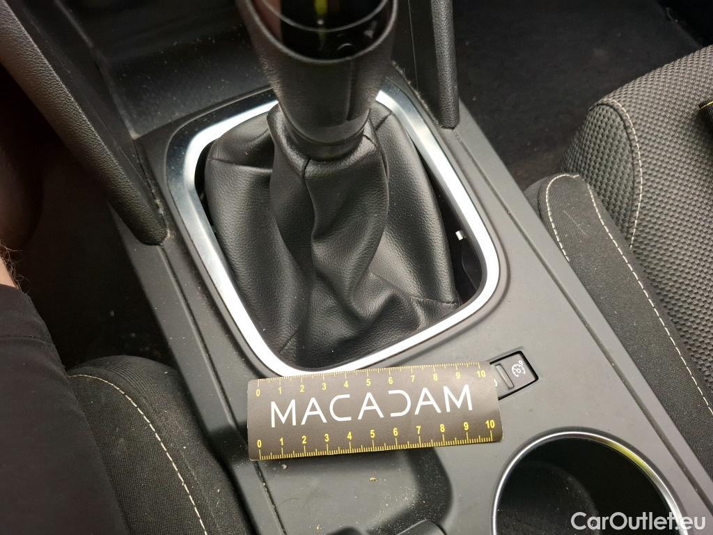  Renault  Megane  IV Berline 5pt. Société Air Nav 1.5 dCi 90CV BVM6 E6 #54