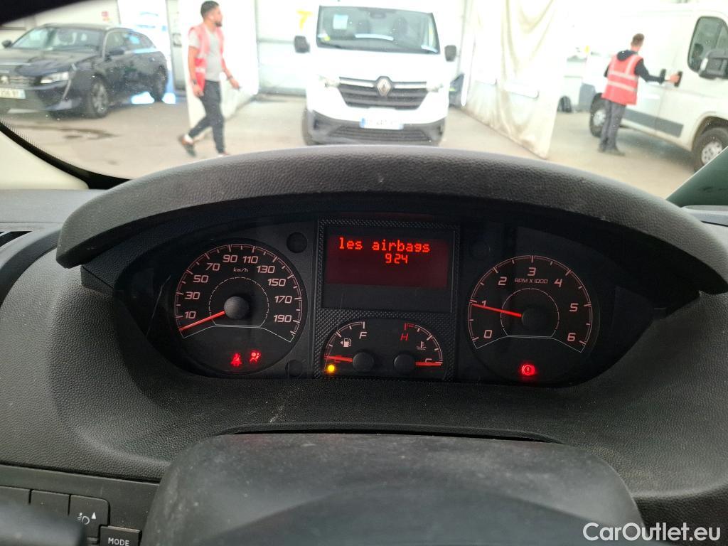  Citroen  Jumper CITROEN  / 2014 / 4P / Fourgon tôlé 35 L2H2 BlueHDi 120 S&S BVM6 Control #3