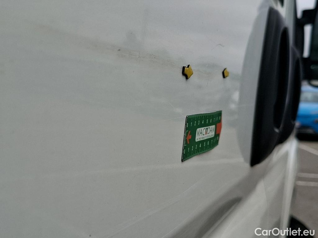  Citroen  Jumper CITROEN  VU 4p Fourgon 35 L2H2 BlueHDi 130 BVM6 Club #31