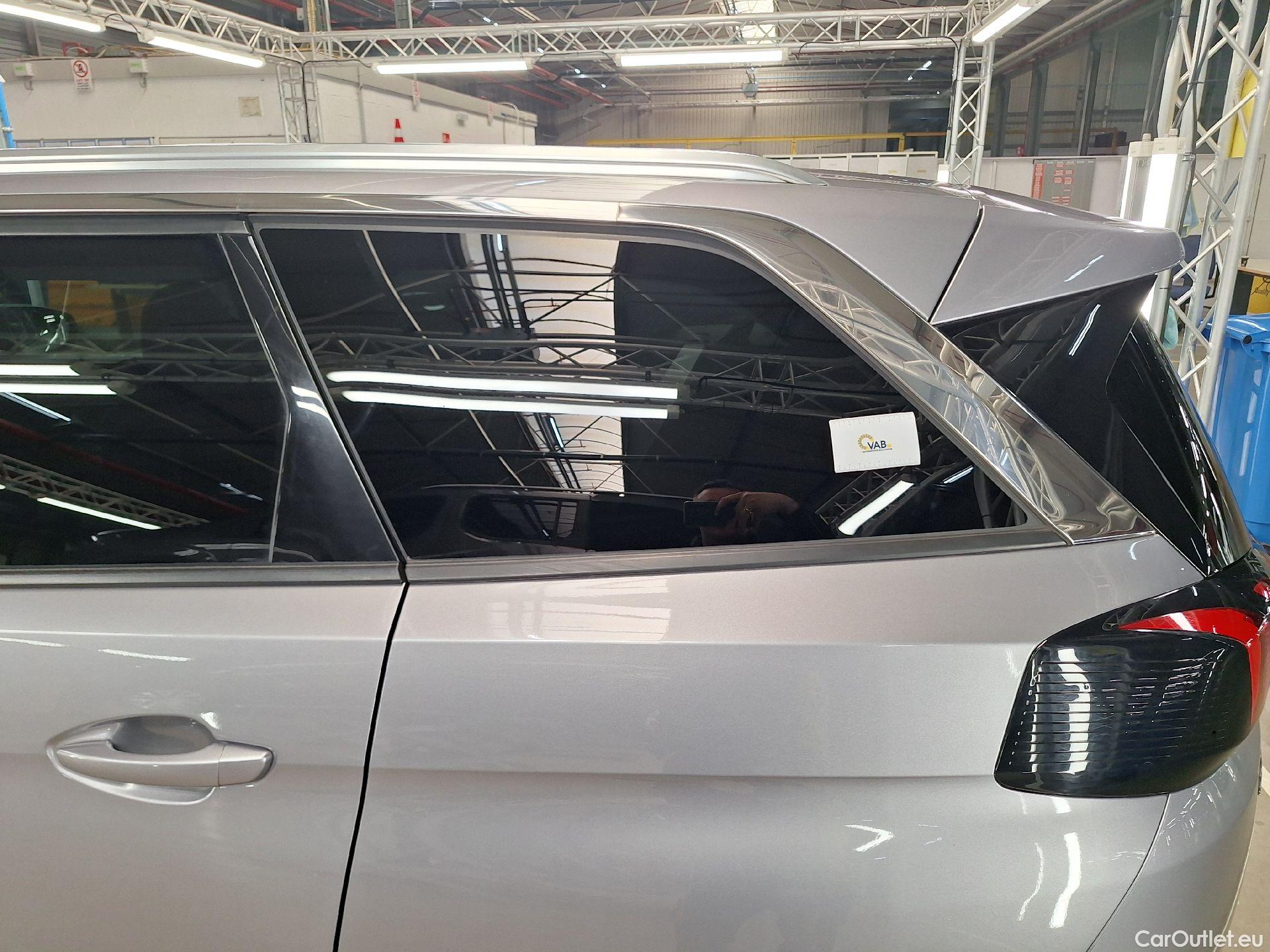  Peugeot  5008 Peugeot,  '16, Peugeot  1.5 BlueHDi 96kW S&S Allure 5d 7pl #62