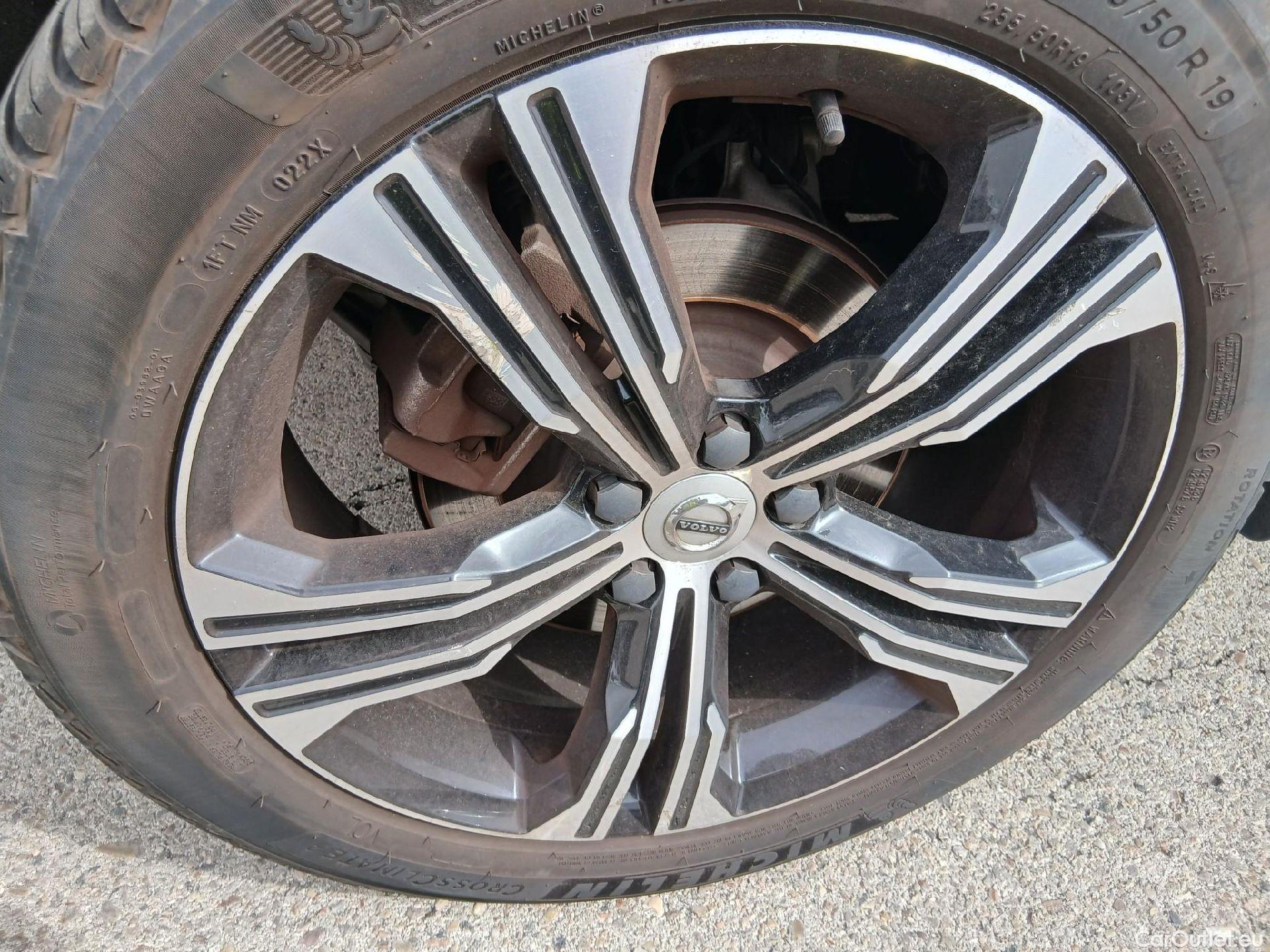  Volvo  XC 40 VOLVO XC40 / 2017 / 5P / todoterreno 1.5 T5 Twin Recharge Inscription Auto #18